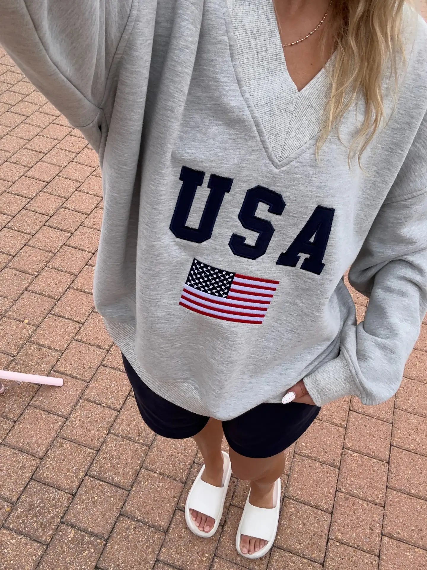 USA Flag Embroider V-Neck Sweatshirt