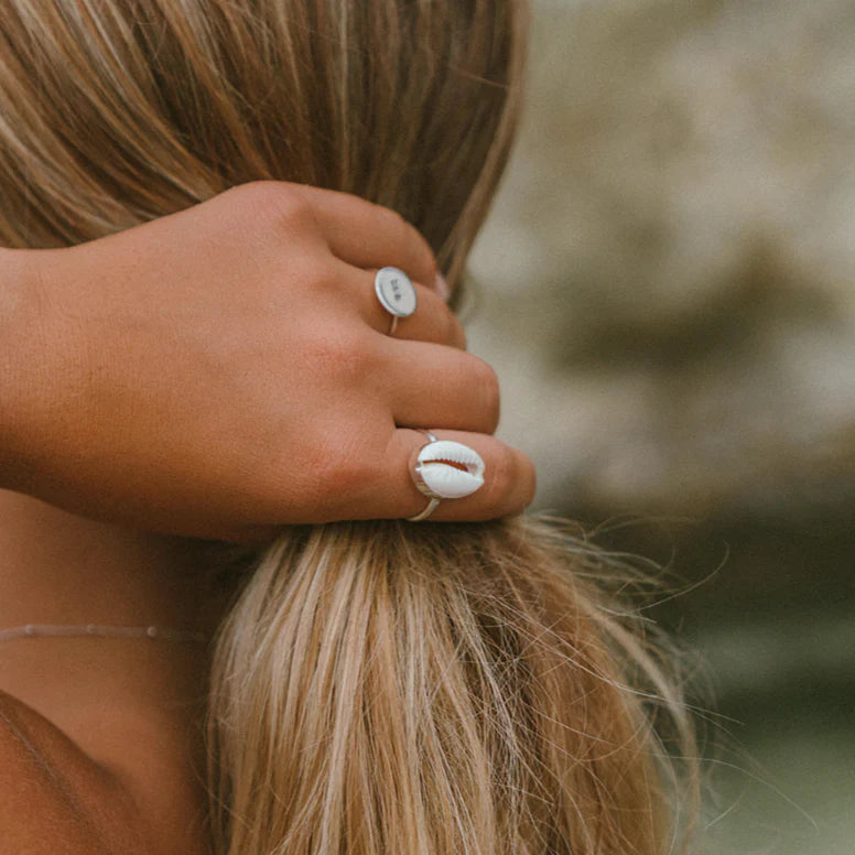 Salty Gem Shell Ring